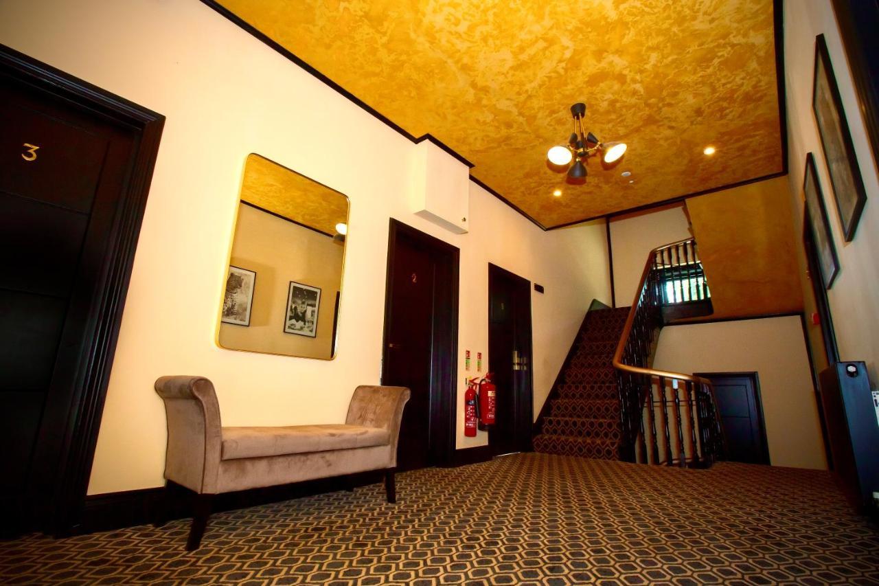 The Hadley Hotel New Barnet Bagian luar foto