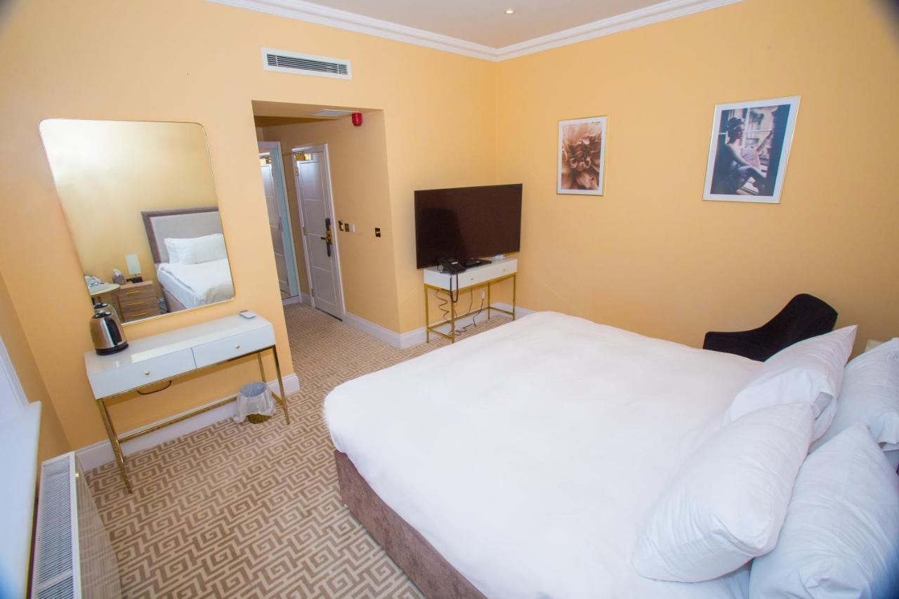 The Hadley Hotel New Barnet Bagian luar foto